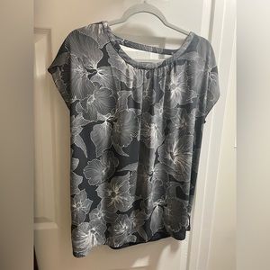 Women’s blouse
